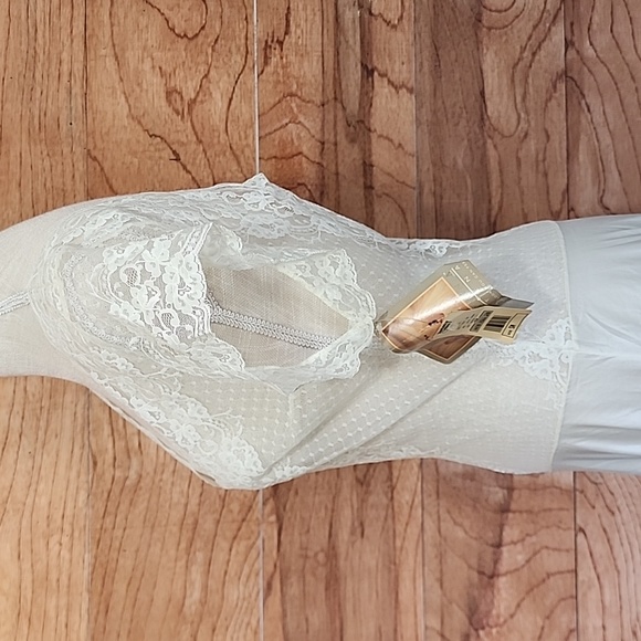 Vintage Val Mode Nightgown with tags - Picture 5 of 9